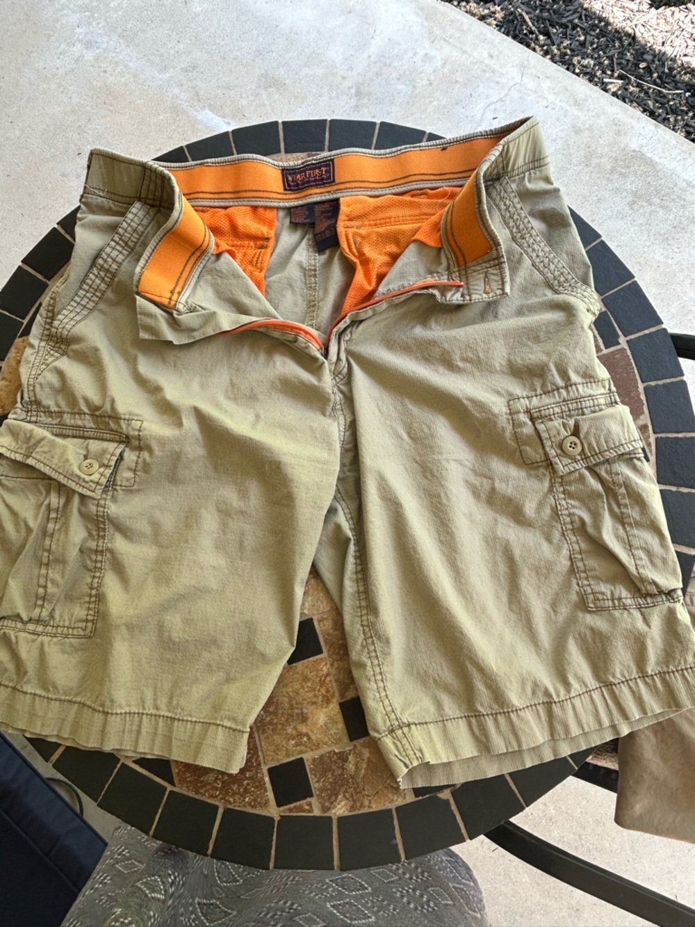 WearFirst Mens Tan Brown Cargo/Hiking Shorts Size 36 Pockets Zipper Button